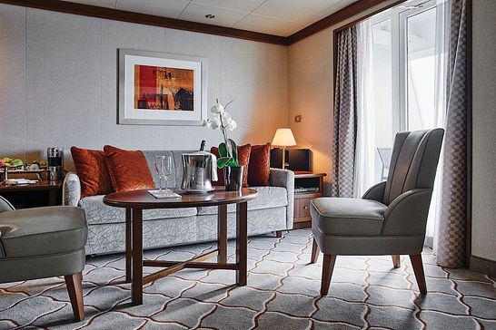 Silver Wind Expedition - Silversea - Medallion Suite (ME)