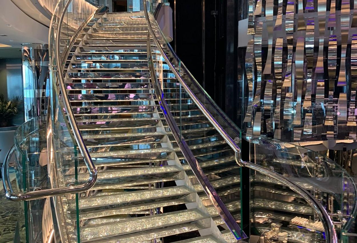 Die Swarovski Treppe auf MSC Seaview