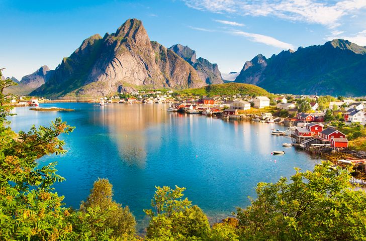 Impressionn zu AIDA PREMIUM All Inclusive Sommer 2025 - AIDAluna - Norwegen mit Spitzbergen & Lofoten