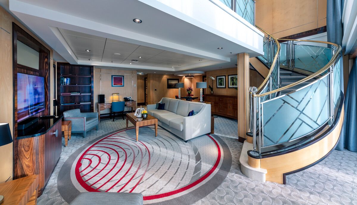 Queen Mary 2 Duplex Suite  