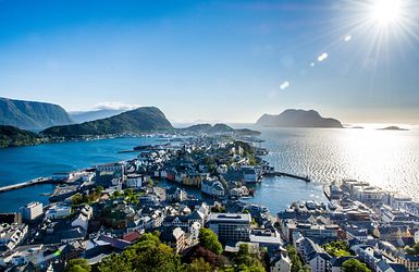 Blick vom Hausberg aus auf Alesund, Norwegen 