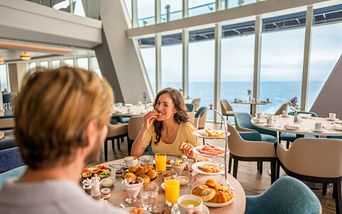 april, april <i> mein schiff <sup>®</sup> </i> - wohlfühlreisen zum wunschtarif