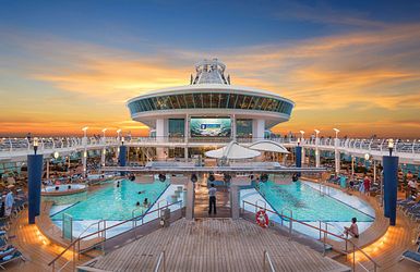 Das Pooldeck der Explorer of the Seas