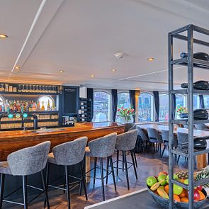 Magnifique II Bar