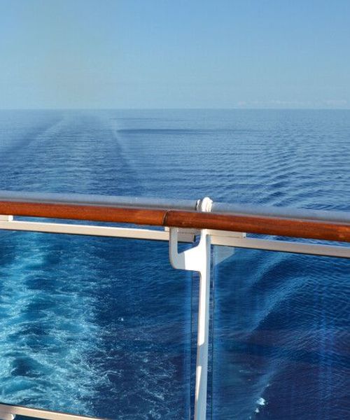 Schiff Reling