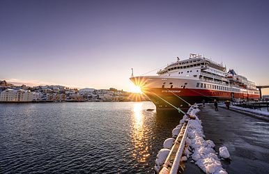 hurtigruten expeditions