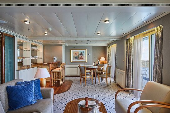 Silver Whisper - Silversea - Owner's 1 Suite (O1)