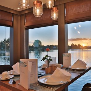 MS Andrea Essen und Trinken Spezialitätenrestaurant