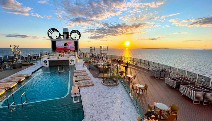 MSC Seaview Sonnenuntergang