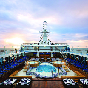 MS Nautica Pooldeck