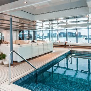 MS AMADEUS Queen_Indoor Pool