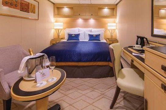 Queen Mary 2 - Cunard Line - Zweibett Innen, Mittschiffs, Deck 10, 11, 12 (IA)