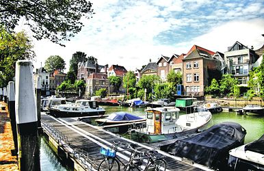 blütenpracht und grachten