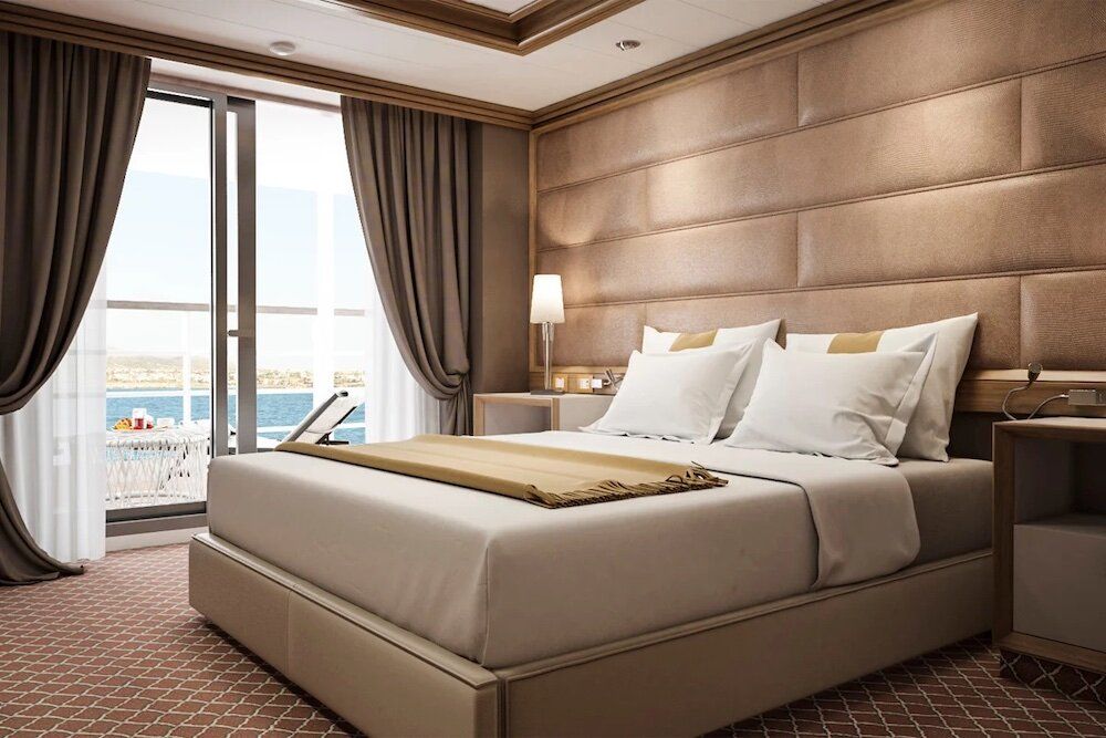 Silver Moon - Silversea - Owners Suite (O1)