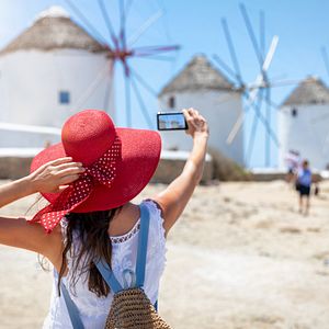 Mykonoss_Windmühlen_AdobeStock©moofushi_285477682