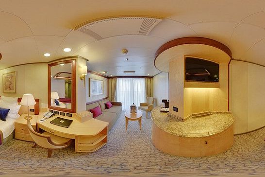 Queen Victoria - Cunard Line - Princess Suiten, Mittschiffs, Deck 7, 8 (P1)