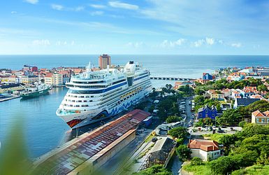 AIDAdiva in Curacao