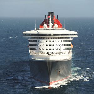 Queen Mary 2 auf See NEU