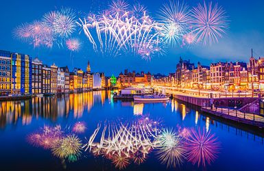 Q:\Destinationen\Niederlande\Amsterdam\Amsterdam_AdobeStock_399717747©Pawel_abo.jpeg