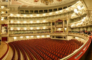 Die Semperoper und das Taschenbergpalais