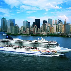 Norwegian Spirit Außen New York