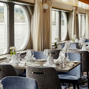 MS Viva Voyage Restaurant