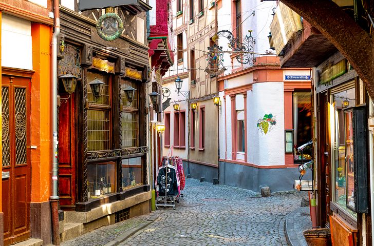 Impressionen zu VIVA Cruises 2027 - MS VIVA ONE - Zwischen Altbier und Wein