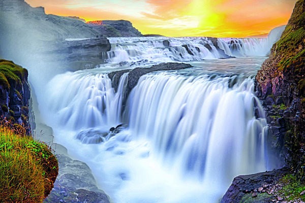 Q:\Destinationen\Island\Wasserfall Gullfoss\Island_Gullfoss_AdobeStock_125429303 ©Chris_pso.tif