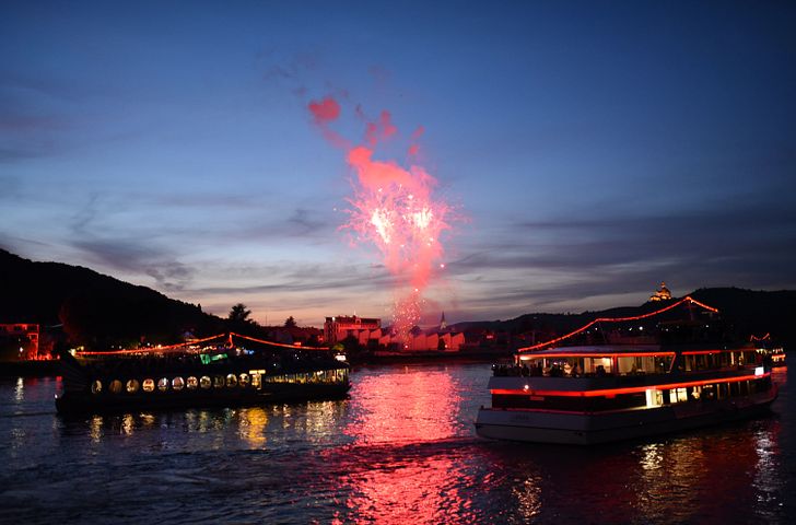 Impressionen zu nicko cruises - MS RHEIN SYMPHONIE - Feuerwerk am Rhein