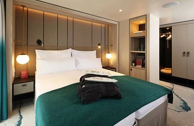 2-bett-balkonsuite mit zusatzbett kat. f