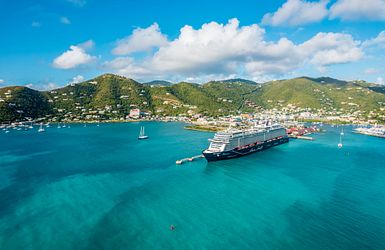 Mein Schiff 1 vor Tortola