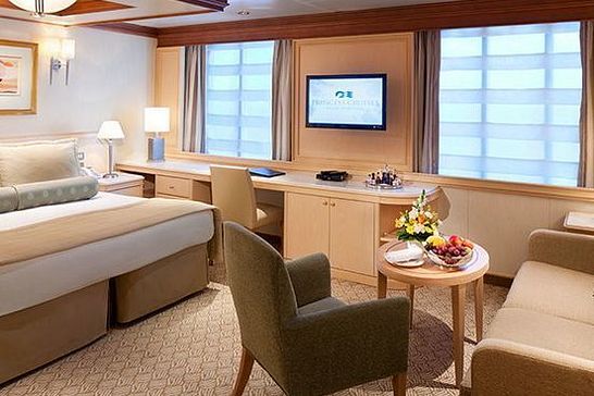 Enchanted Princess - Princess Cruises - Suite (S7)