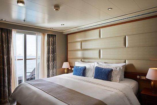 Silver Whisper - Silversea - Owner's 2 Suite (O2)