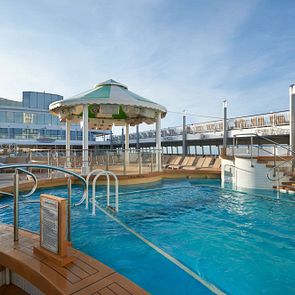 Norwegian Jade - Norwegian Cruise Line - Norwegian Jade