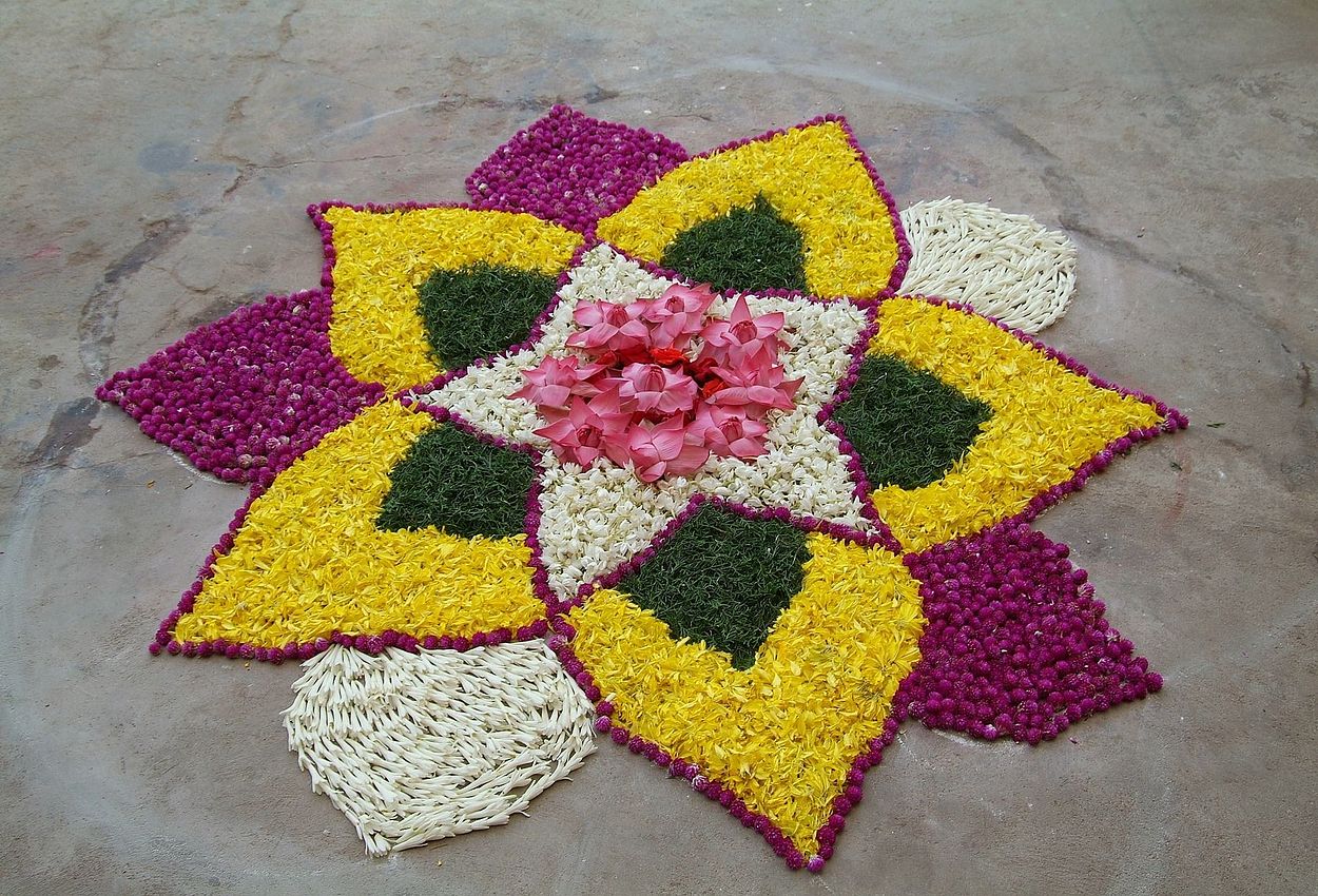 Rangoli - kunstvolles Bild aus Reispulver