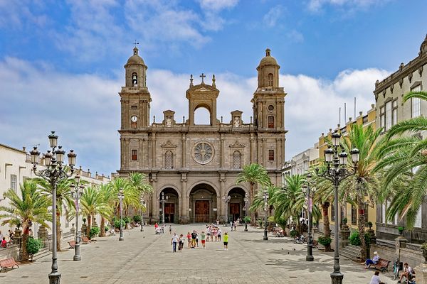 Las Palmas auf Gran Canaria Spanien mit Blick auf die Kathedrale Santa Ana 
