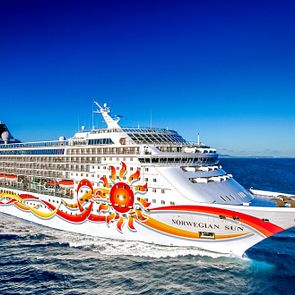 NCL Sun außen