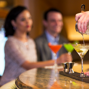 Liberty of the Seas_Essen und Trinken_R Bar