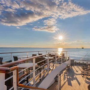 PHOENIX AMADEA Sonnenschein an deck