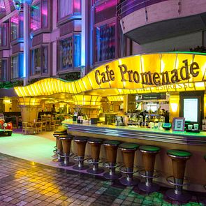 Voyager of the Seas - Royal Caribbean International - Voyager of the Seas